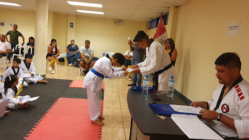 Academia De Artes Marciales Juingong.