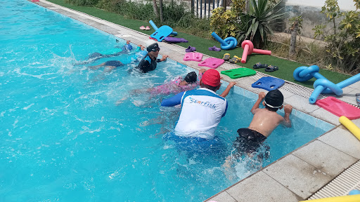 Starfish Natación Perú (Academia de natación)