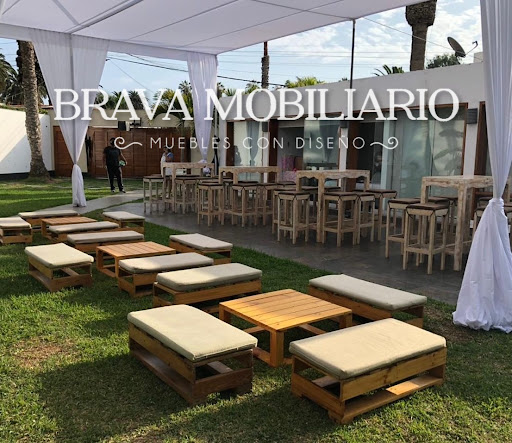 Brava Mobiliario/Alquiler de muebles para eventos.