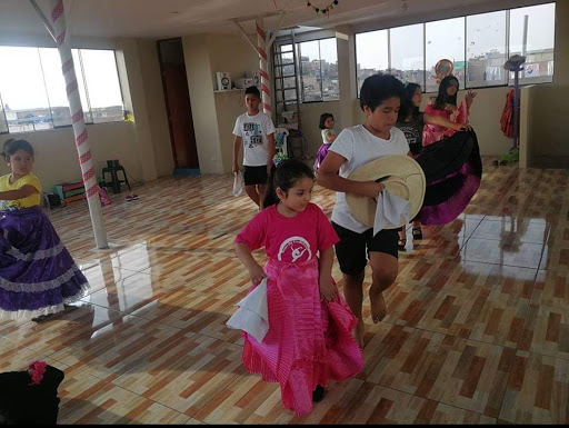 Academia Reina De Tradiciones